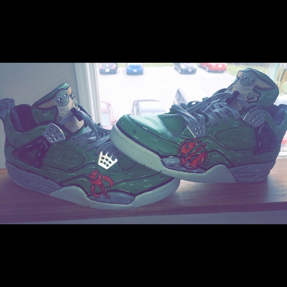 Pure Money retro Jordan 4s (Yoda Edition) - Picture 2 of 4